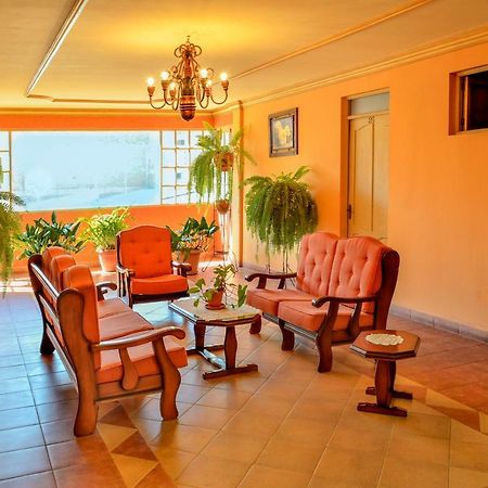 Hotel Monserrat Кочабамба Экстерьер фото