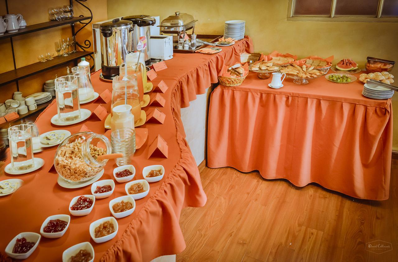 Hotel Monserrat Кочабамба Экстерьер фото